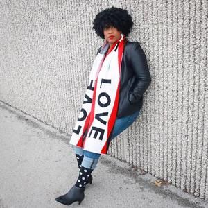 Meet your Posher, Donisha